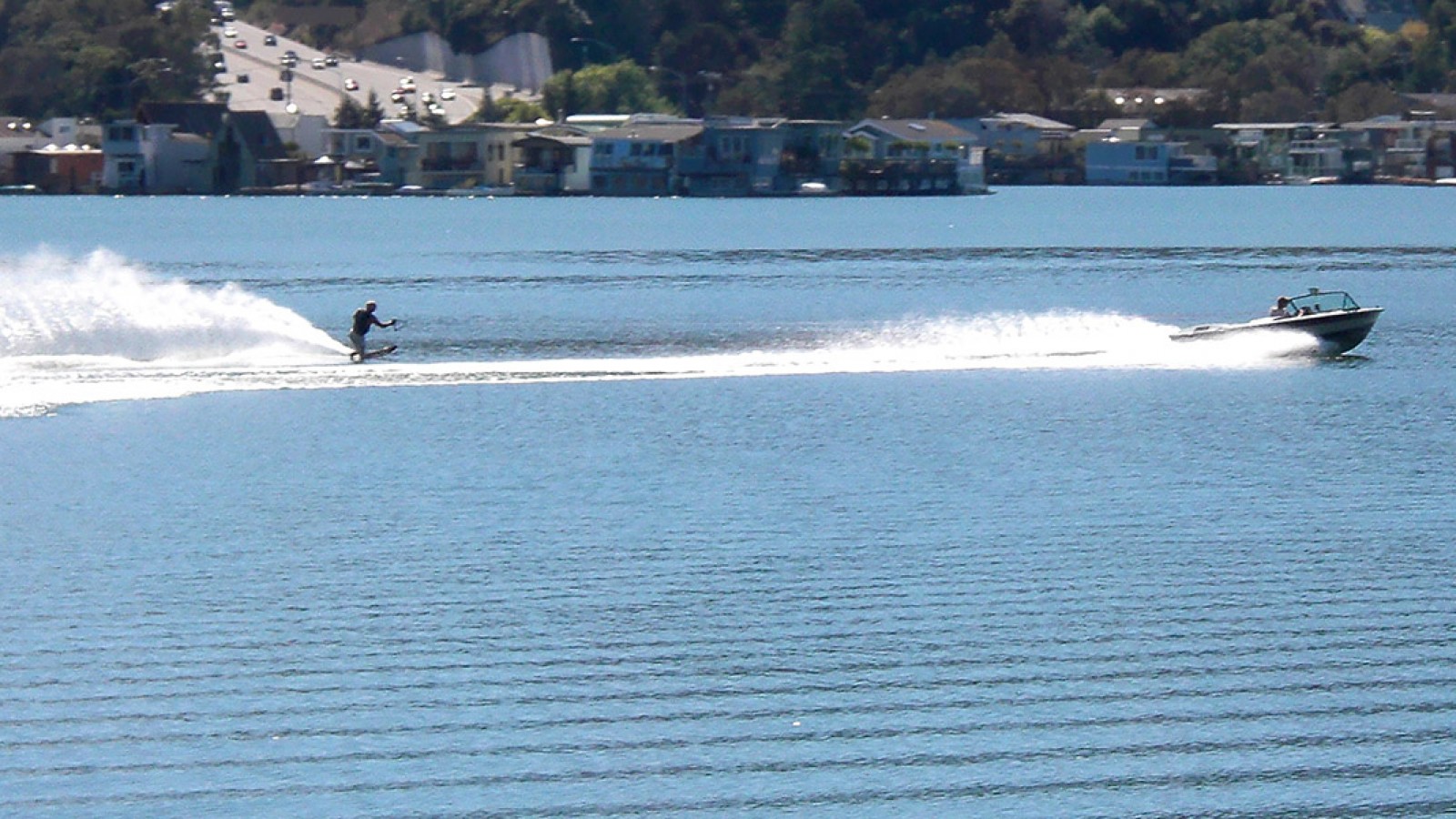 Lecții de ski nautic pentru începatori/avansați pe Dunăre
