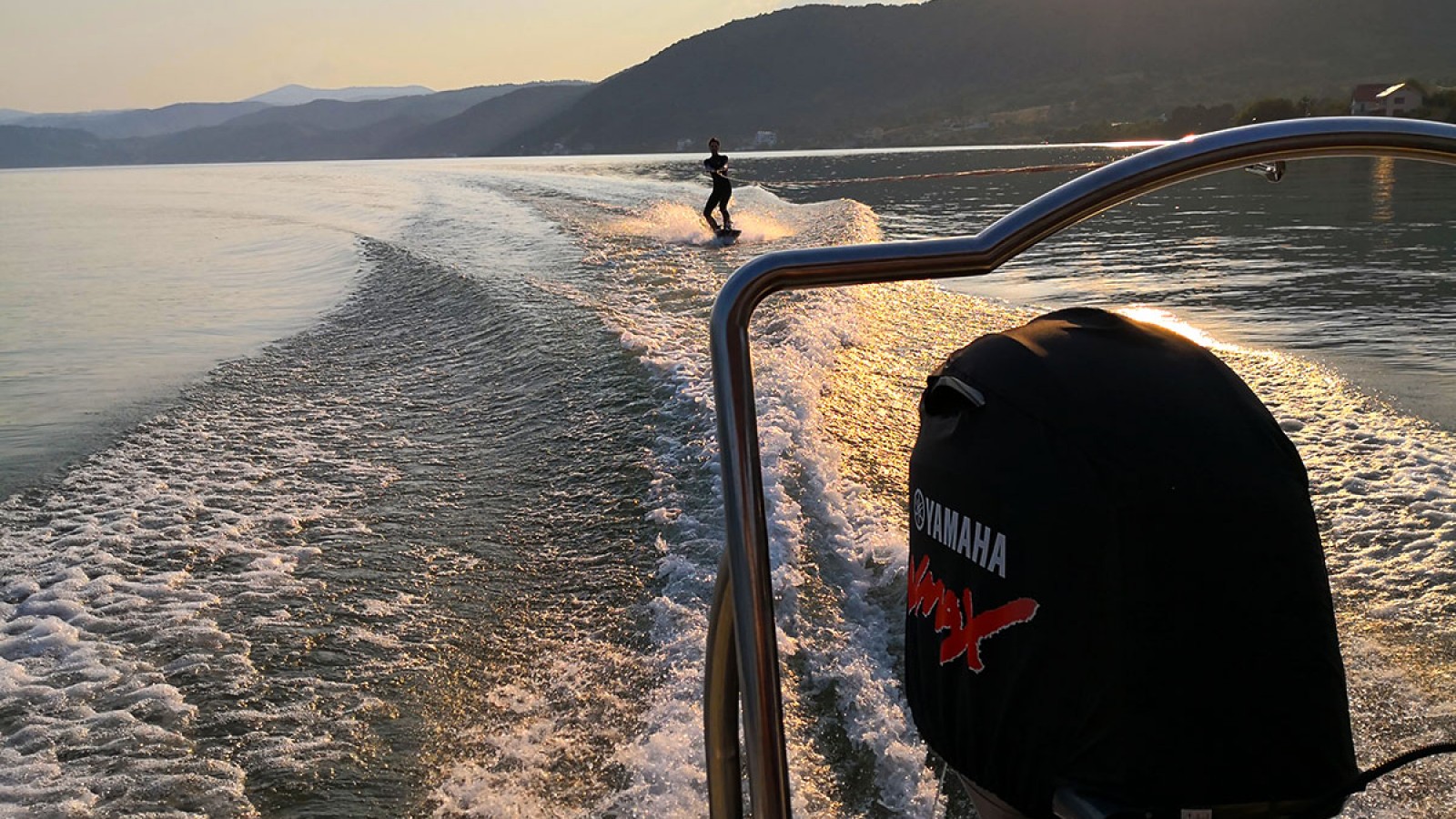 Lecții de ski nautic pentru începatori/avansați pe Dunăre