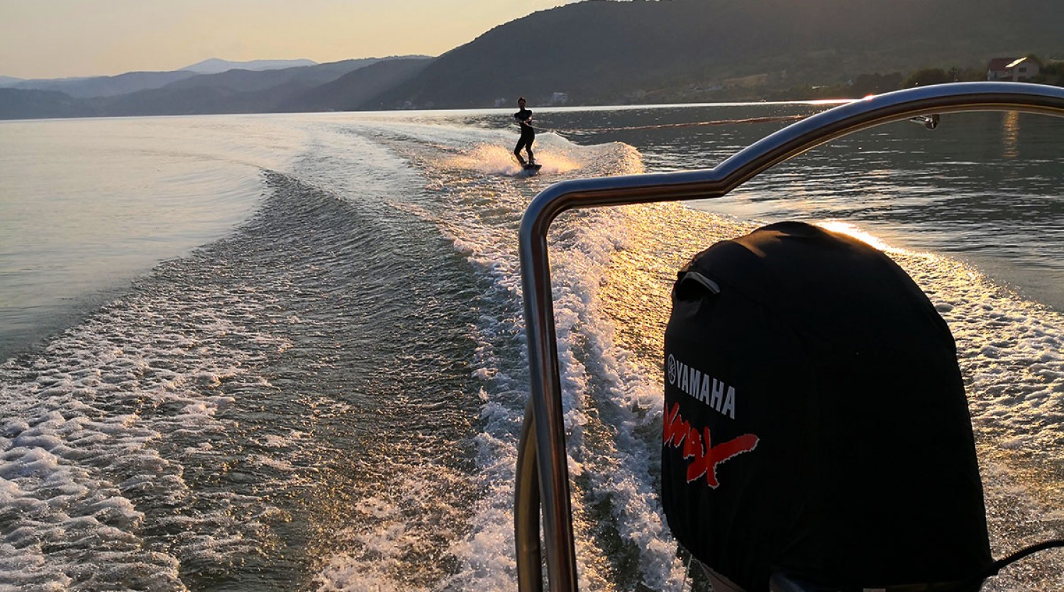 Plimbare pe Dunăre cu Ski Nautic